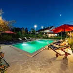 House Mia With Pool