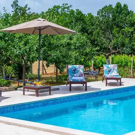 Villa House Mia With Pool *