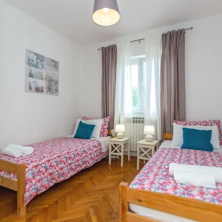 House Mia With Pool Imotski