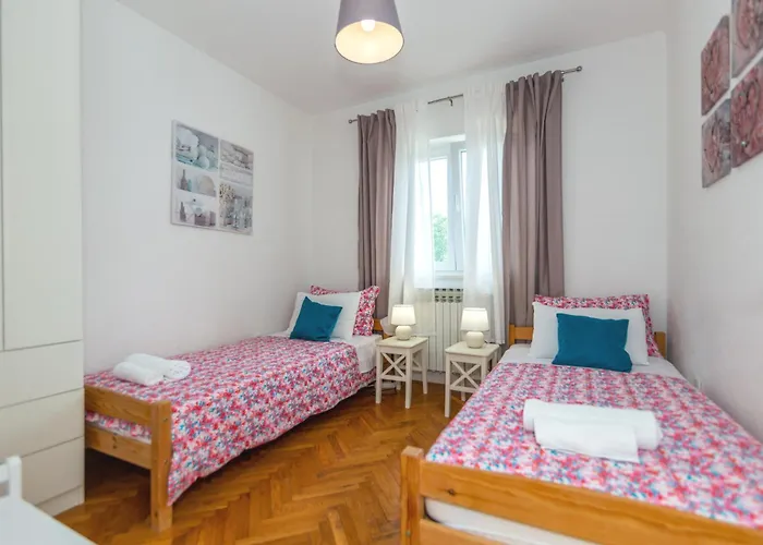 House Mia With Pool Imotski